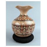 Mata Ortiz Polychrome Pottery Vase, Artist Signed "Gerardo Mora Tena", Mexico, 4" Tall 