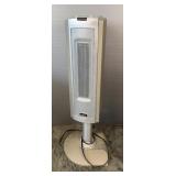 Lasko Ceramic Element Air Heater, Model 5395, Powers On 