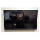nsignia 32' LED/DVD Combo TV, Model NS-32DD220NA16, Includes Remote Control, Fire TV Stick 4K, Mount