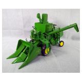 Ertl Prestige Collections DieCast John Deere 45 Combine With 2-Row 10 Corn Header Tractor, 1/16 Scal