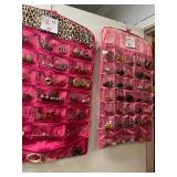 Ear rings 