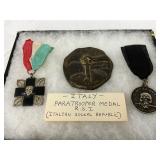 3 WWII Italian Social Republic Items: Paratrooper Medals and Bronze Plaque 3 WWII Italian Social Republic Items: Paratrooper Medals and Bronze Plaque