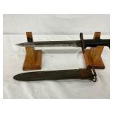 14-Inch WW2 U.S. Bayonet with Scabbard 14-Inch WW2 U.S. Bayonet with Scabbard