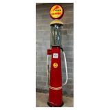 1926 10g. Gilmore G&B Model 176  Visible Gas Pump with Banana Nozzle