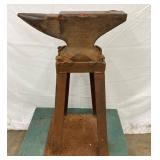 Cast Iron Blacksmiths Anvil