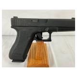 Glock 17 9mm Semi-Automatic Pistol