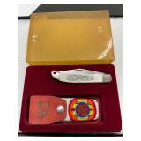 Schrade USA 2079 Folding Knife With Embossed Handle, Sheath, and Box Schrade USA 2079 Folding Knife With Embossed Handle, Sheath, and Box