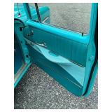 Metching Turquoise Interior 