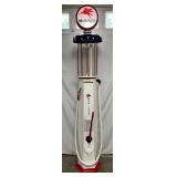 1925 Wayne Model 711 10-Gallon Mobilgas Gas Pump with Illuminated Globe, Restored 