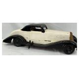 Marx Wind-Up Tin Toy Car with Black and Cream Paint, 14×5 