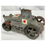 Cast Metal Toy Tank with Japanese Flag Markings, 8in by 4in