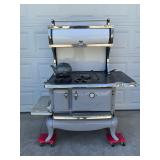Star Bride Porcelain Wood-Burning Stove, 45×63 Inches