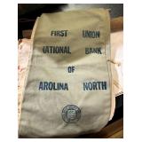 AROLINA NORTH BANK BAG