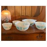 PYREX BOWLS