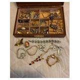 COLLECTION COSTUME JEWELRY