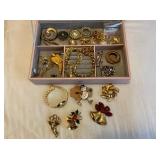 COLLECTION COSTUME JEWELRY