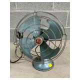 General Electric Model V40A1 Oscillating Electric Fan