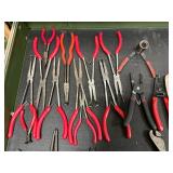 Hand Pliers and Gripping Tools 