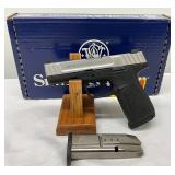 Smith & Wesson SD9 VE 9mm Pistol With 16-Round Magazine Smith & Wesson SD9 VE 9mm Pistol With 16-Round Magazine