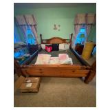 King Bed (no Mattress)