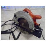 Black and Decker Circular Saw – works
