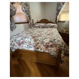 Laura Ashley Comforter set-like new