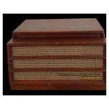 Orthophonic High Fidelity RCA Victor Record Player / Portable Vintage RCA Victor Record Player