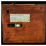 Orthophonic High Fidelity RCA Victor Record Player / Portable Vintage RCA Victor Record Player