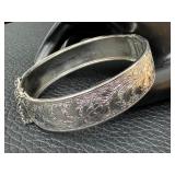 Assorted Vintage Jewelry