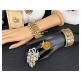 Assorted Vintage Jewelry