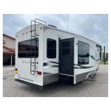 2013 KEYSTONE RV MONTANA HIGH COUNTRY 325RL 5TH WHEEL RV