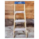 Werner 3-Step Fiberglass Ladder