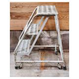 Rolling 3-Step Platform