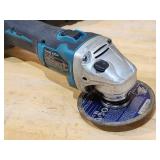 (2) Cordless Makita Hand Tools