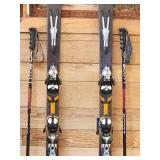 Pair of Adult Salomon Streamline Down Hill Ski