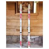 Pair of Adult Elan Down Hill Ski