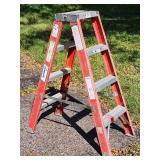 Louisville Red 4 ft 300 lb. Capacity Fiberglass Ladder