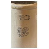 LR - Vintage Western Stoneware 20 Gallon Crock