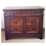 U - Vintage Huntley by Simmons 4-Drawer Dresser with Carved Detailing