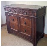 U - Vintage Huntley by Simmons 4-Drawer Dresser with Carved Detailing