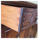 U - Vintage Huntley by Simmons 4-Drawer Dresser with Carved Detailing