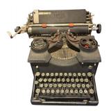 L - Vintage Smith Corona Manual Typewriter