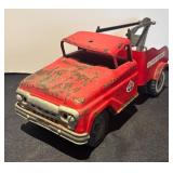 L - Vintage Standard Metal Toy Tow Truck