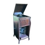 LR - Antique Victor Victrola VV-XI Talking Machine with Cabinet and Turntable