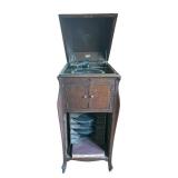LR - Antique Victor Victrola VV-XI Talking Machine with Cabinet and Turntable