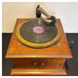 LR - Victor Talking Machine Co. VV-VI Antique Phonograph Turntable