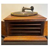 LR - Victor Talking Machine Co. VV-VI Antique Phonograph Turntable