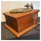LR - Victor Talking Machine Co. VV-VI Antique Phonograph Turntable