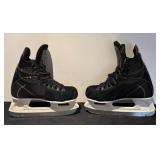 K - Pair of Hespeler GPS 350 Senior Ice Hockey Skates Size 8