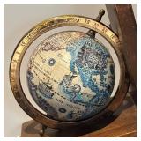 LR - Pair of Vintage Globe Bookends